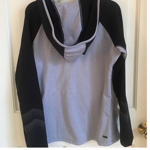 REEBOK HOODED SPORTS SWEATER SIZE SMALL